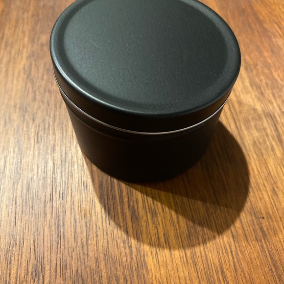 100% Soy Wax Candle Corner Decorative Candle Lavender with amethyst stones. - Picture 3 of 4